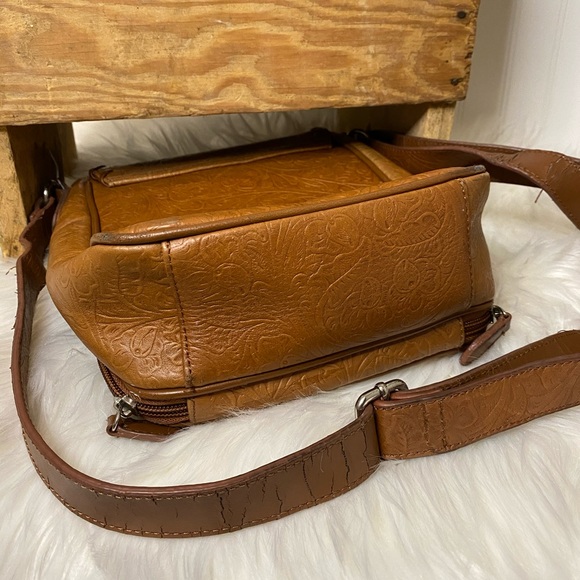 Coldwater Creek Floret Leather Crossbody Purse - Picture 8 of 10